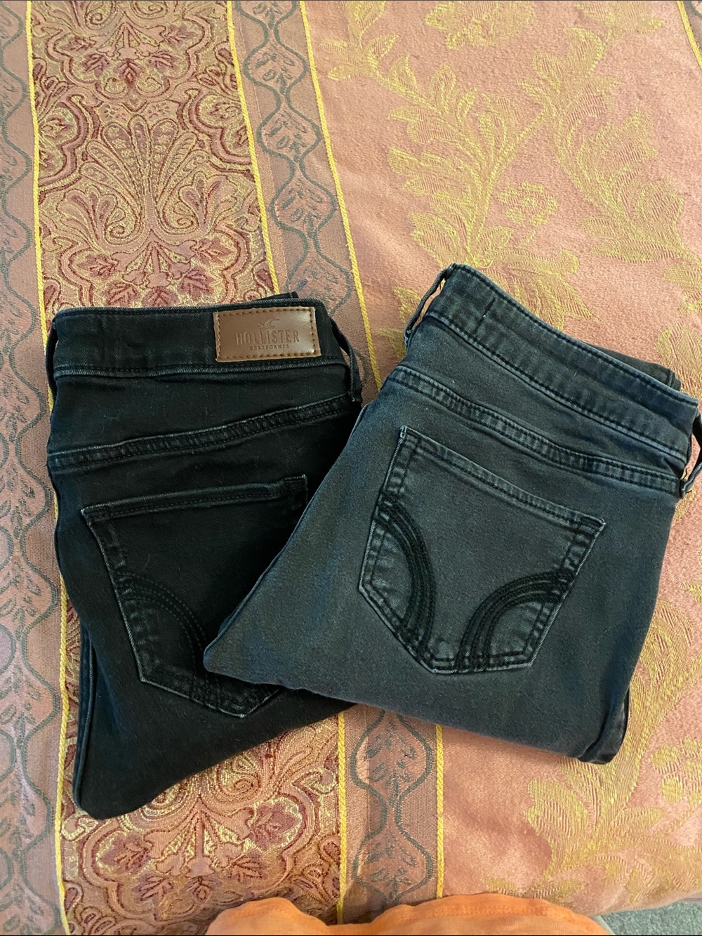Hollister Women's Skinny Jeans - Black and Charcoal